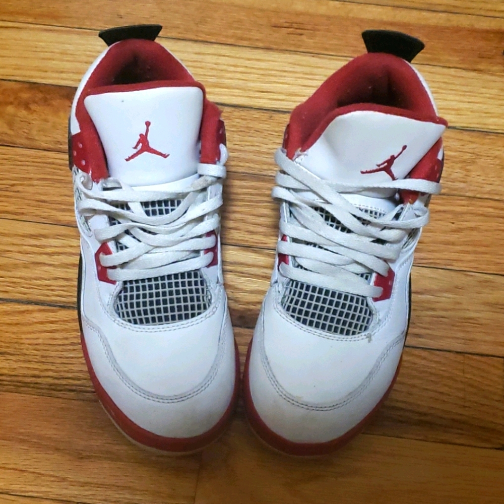 Jordan 4 retro